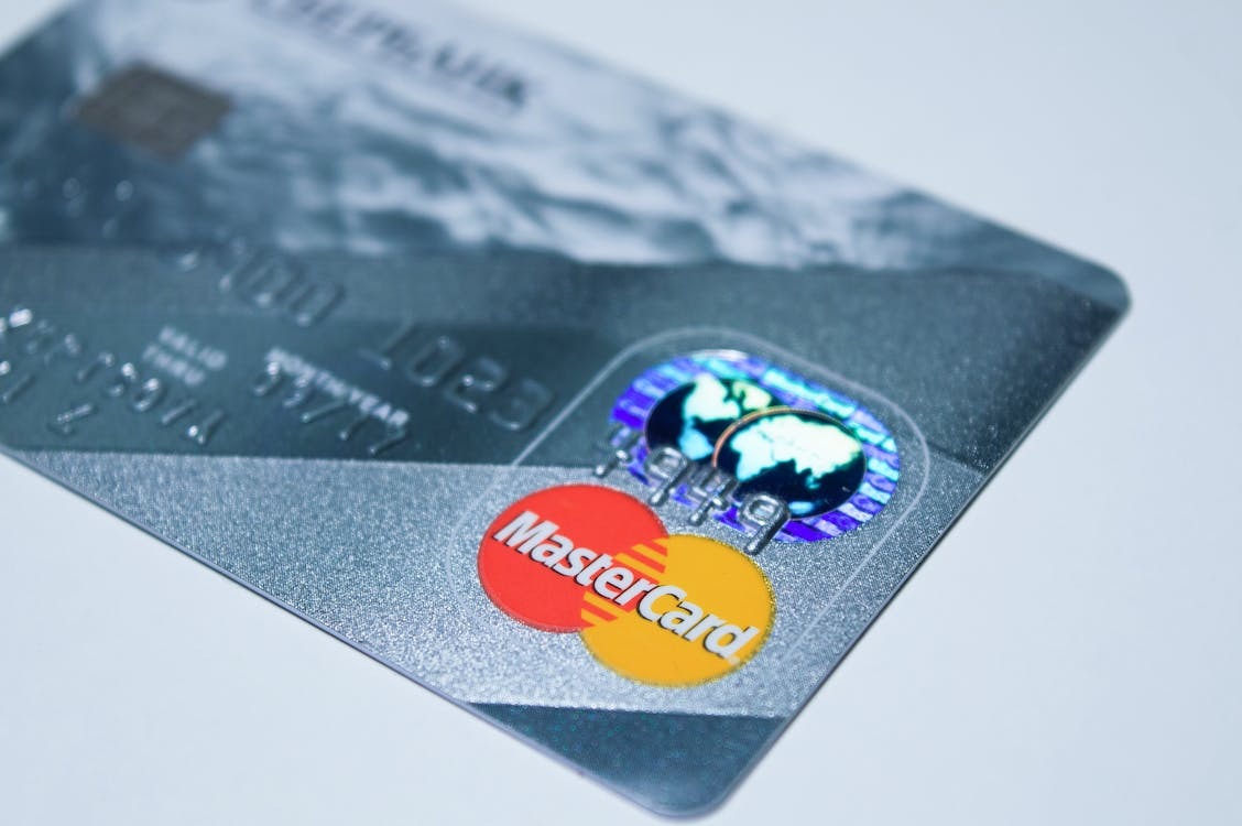 Lesser-Known Ways That Store Credit Cards Negatively Impact Your Credit Score